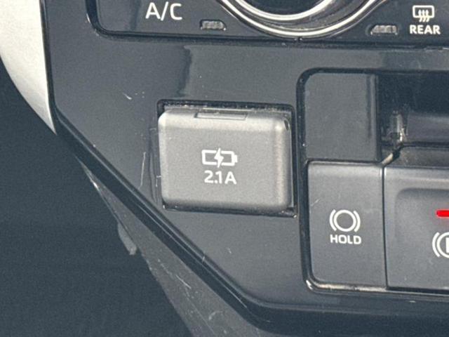 ルーミー カスタムＧ－Ｔ　新品タイヤ／保証書／純正　９インチ　ＳＤナビ／衝突安全装置／両側電動スライドドア／シートヒーター　前席／パノラミックビューモニター／車線逸脱防止支援システム／ドライブレコーダー　社外　全周囲カメラ（38枚目）