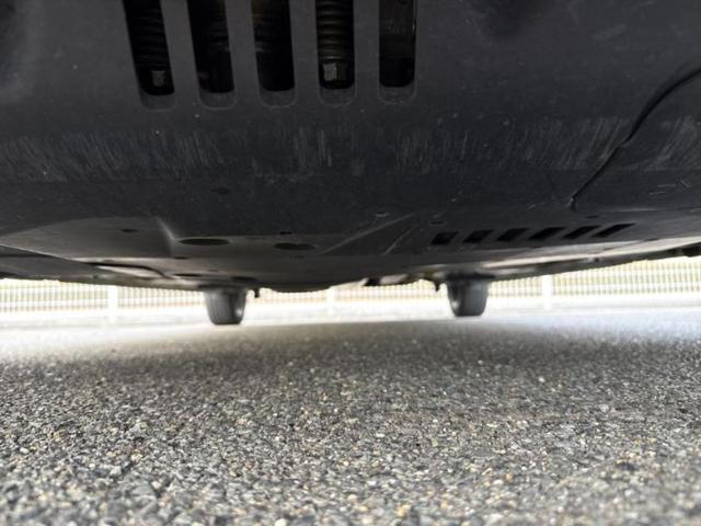 ルーミー カスタムＧ－Ｔ　新品タイヤ／保証書／純正　９インチ　ＳＤナビ／衝突安全装置／両側電動スライドドア／シートヒーター　前席／パノラミックビューモニター／車線逸脱防止支援システム／ドライブレコーダー　社外　全周囲カメラ（47枚目）