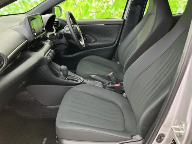 ヤリス Ｘ　保証書／ディスプレイオーディオ＋ナビ／衝突安全装置／車線逸脱防止支援システム／Ｂｌｕｅｔｏｏｔｈ接続／ＥＴＣ／ＥＢＤ付ＡＢＳ／横滑り防止装置／バックモニター／エアバッグ　運転席　衝突被害軽減システム（6枚目）