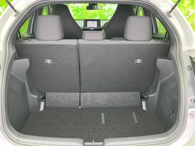 ヤリス Ｘ　保証書／ディスプレイオーディオ＋ナビ／衝突安全装置／車線逸脱防止支援システム／Ｂｌｕｅｔｏｏｔｈ接続／ＥＴＣ／ＥＢＤ付ＡＢＳ／横滑り防止装置／バックモニター／エアバッグ　運転席　衝突被害軽減システム（8枚目）