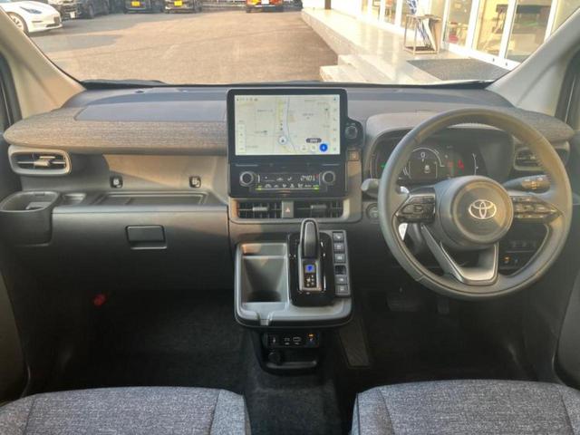 シエンタ ハイブリッドＺ　保証書／ディスプレイオーディオ＋ナビ１０インチ／衝突安全装置／両側電動スライドドア／シートヒーター　前席／パノラミックビューモニター／車線逸脱防止支援システム／ドライブレコーダー　前後　全周囲カメラ（4枚目）