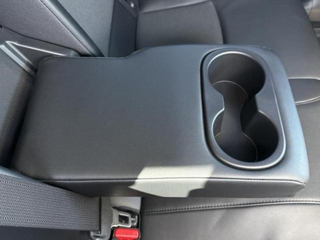 カローラクロス ハイブリッドＺ　新品タイヤ／ガラスルーフ／保証書／ディスプレイオーディオ８インチ／衝突安全装置／シートヒーター／パノラミックビューモニター／車線逸脱防止支援システム／シート　ハーフレザー／電動バックドア　全周囲カメラ（43枚目）