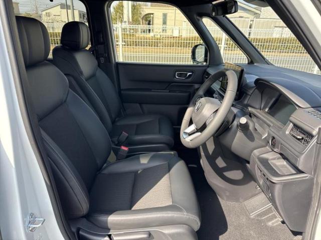 ステップワゴン eHEVスパーダ 純正 11インチ ナビ/フリップダウンモニター 純正 15.6インチ/ホンダセンシング/両側電動スライドドア/シートヒーター 前席/車線逸脱防止支援システム/電動バックドア/登録済未使用車 禁煙車(4枚目)