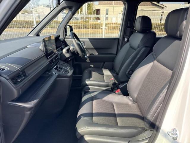 ステップワゴン eHEVスパーダ 純正 11インチ ナビ/フリップダウンモニター 純正 15.6インチ/ホンダセンシング/両側電動スライドドア/シートヒーター 前席/車線逸脱防止支援システム/電動バックドア/登録済未使用車 禁煙車(7枚目)