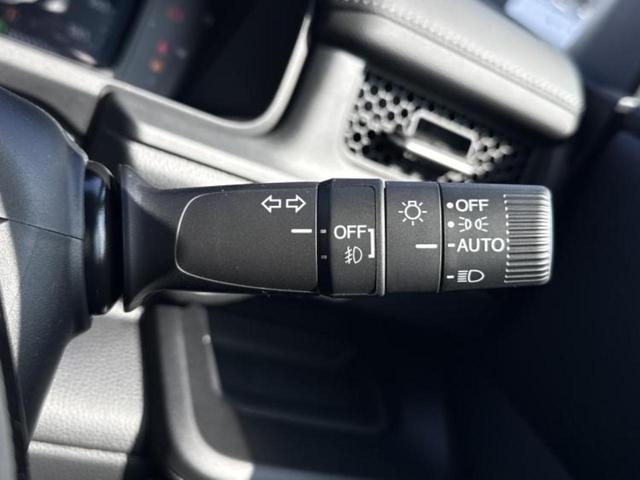 ステップワゴン eHEVスパーダ 純正 11インチ ナビ/フリップダウンモニター 純正 15.6インチ/ホンダセンシング/両側電動スライドドア/シートヒーター 前席/車線逸脱防止支援システム/電動バックドア/登録済未使用車 禁煙車(17枚目)