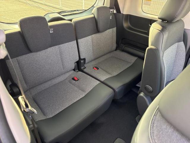 フリード ｅＨＥＶエアーＥＸ　保証書／純正　１１インチ　ナビ／ホンダセンシング／両側電動スライドドア／シートヒーター　前席／車線逸脱防止支援システム／登録済未使用車／ヘッドランプ　ＬＥＤ／Ｂｌｕｅｔｏｏｔｈ接続／ＥＢＤ付ＡＢＳ（6枚目）