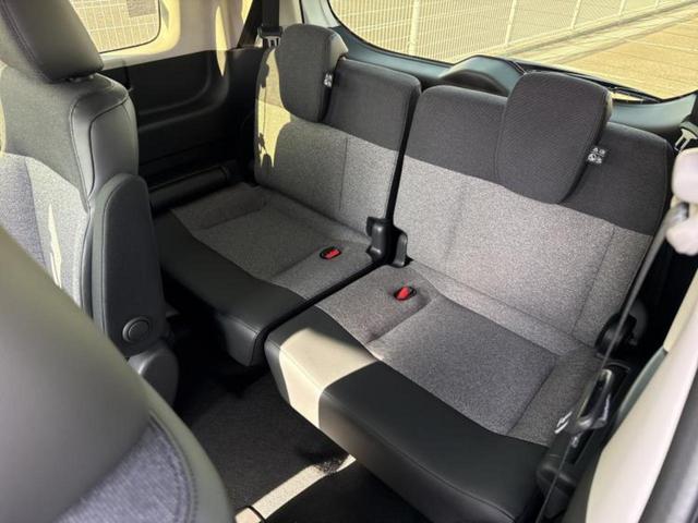 フリード ｅＨＥＶエアーＥＸ　保証書／純正　１１インチ　ナビ／ホンダセンシング／両側電動スライドドア／シートヒーター　前席／車線逸脱防止支援システム／登録済未使用車／ヘッドランプ　ＬＥＤ／Ｂｌｕｅｔｏｏｔｈ接続／ＥＢＤ付ＡＢＳ（19枚目）