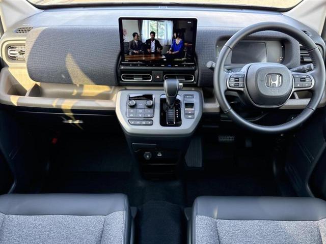 フリード ｅＨＥＶエアーＥＸ　保証書／純正　１１インチ　ナビ／ホンダセンシング／両側電動スライドドア／シートヒーター　前席／車線逸脱防止支援システム／登録済未使用車／ヘッドランプ　ＬＥＤ／Ｂｌｕｅｔｏｏｔｈ接続／ＥＢＤ付ＡＢＳ（34枚目）