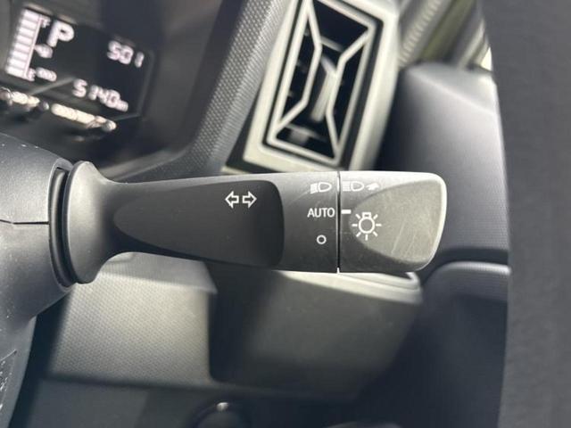 タフト Ｘ　新品タイヤ／ガラスルーフ／保証書／スマートアシスト（トヨタ・ダイハツ）／ヘッドランプ　ＬＥＤ／ＥＢＤ付ＡＢＳ／横滑り防止装置／アイドリングストップ／禁煙車／エアバッグ　運転席／エアバッグ　助手席（12枚目）