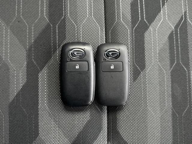 タフト Ｘ　新品タイヤ／ガラスルーフ／保証書／スマートアシスト（トヨタ・ダイハツ）／ヘッドランプ　ＬＥＤ／ＥＢＤ付ＡＢＳ／横滑り防止装置／アイドリングストップ／禁煙車／エアバッグ　運転席／エアバッグ　助手席（29枚目）