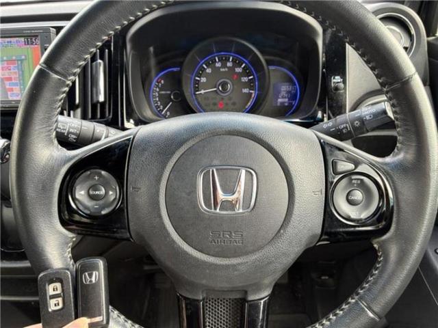 �i�r�A�h�����R�A�d�s�b�A�t���b�v�_�E�����j�^�[�A�f�W�^���C���i�[�~���[�������c��t���\�ł��I�I�v�V�������L�x�Ɏ�葵���Ă���܂��̂ł����S���������I