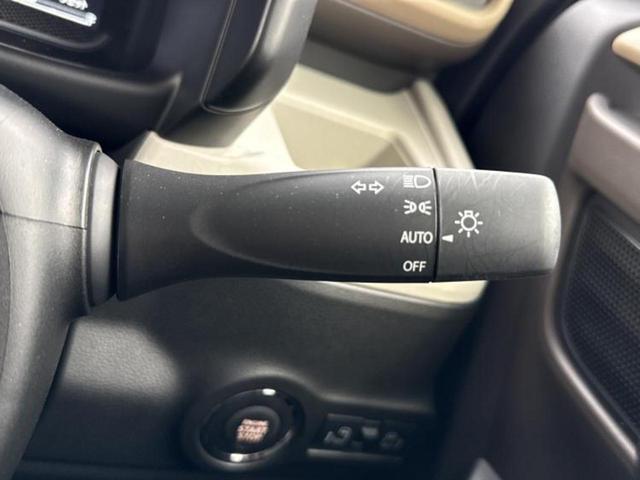 スペーシア ハイブリッドＸ　純正　９インチ　メモリーナビ／セーフティサポート（スズキ）／両側電動スライドドア／シートヒーター　前席／全方位モニター／車線逸脱防止支援システム／ヘッドランプ　ＬＥＤ／Ｂｌｕｅｔｏｏｔｈ接続（16枚目）