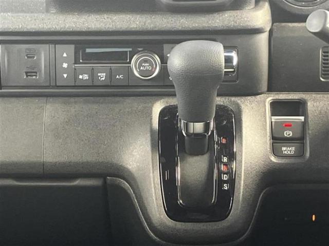 Ｎ－ＢＯＸカスタム ターボ　保証書／純正　８インチ　ＳＤナビ／ホンダセンシング／両側電動スライドドア／シートヒーター／車線逸脱防止支援システム／シート　ハーフレザー／ヘッドランプ　ＬＥＤ／ＵＳＢジャック　衝突被害軽減システム（13枚目）