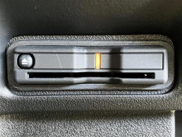 Ｎ－ＢＯＸカスタム ターボ　保証書／純正　８インチ　ＳＤナビ／ホンダセンシング／両側電動スライドドア／シートヒーター／車線逸脱防止支援システム／シート　ハーフレザー／ヘッドランプ　ＬＥＤ／ＵＳＢジャック　衝突被害軽減システム（17枚目）