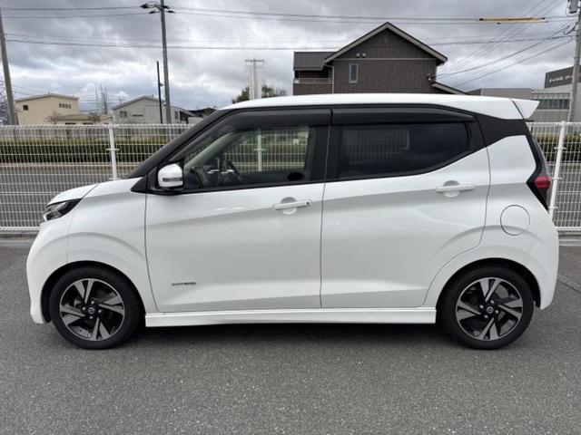 デイズ ハイウェイスターGターボ 保証書/純正 9インチ SDナビ/エマージェンシーブレーキ/アラウンドビューモニター/車線逸脱防止支援システム/ヘッドランプ LED/Bluetooth接続/EBD付ABS/横滑り防止装置 DVD再生(2枚目)