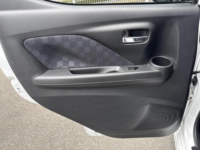 デイズ ハイウェイスターGターボ 保証書/純正 9インチ SDナビ/エマージェンシーブレーキ/アラウンドビューモニター/車線逸脱防止支援システム/ヘッドランプ LED/Bluetooth接続/EBD付ABS/横滑り防止装置 DVD再生(24枚目)