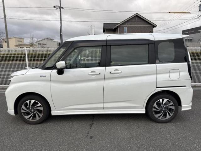 ソリオバンディット バンディットハイブリッドＭＶ　保証書／純正　９インチ　ＳＤナビ／衝突安全装置／両側電動スライドドア／シートヒーター　前席／全方位モニター用カメラ／車線逸脱防止支援システム／ヘッドランプ　ＬＥＤ／Ｂｌｕｅｔｏｏｔｈ接続／ＥＴＣ（2枚目）