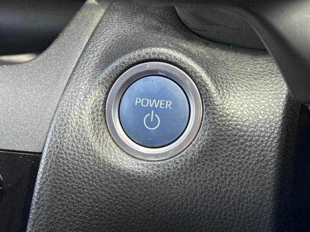 ヤリスクロス ハイブリッドＺ　保証書／ディスプレイオーディオ９インチ／衝突安全装置／シートヒーター　前席／パノラミックビューモニター／車線逸脱防止支援システム／シート　ハーフレザー／ヘッドランプ　ＬＥＤ／ＵＳＢジャック　電動シート（18枚目）