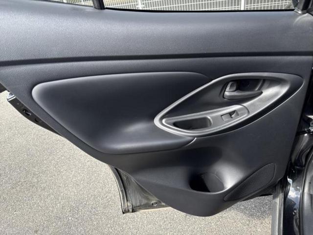 ヤリスクロス ハイブリッドＺ　保証書／ディスプレイオーディオ９インチ／衝突安全装置／シートヒーター　前席／パノラミックビューモニター／車線逸脱防止支援システム／シート　ハーフレザー／ヘッドランプ　ＬＥＤ／ＵＳＢジャック　電動シート（24枚目）