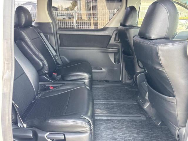 アルファード ２４０Ｓ　新品タイヤ／保証書／純正　ＨＤＤナビ／フリップダウンモニター　社外　１０．１インチ／両側電動スライドドア／パノラミックビューモニター／ヘッドランプ　ＨＩＤ／Ｂｌｕｅｔｏｏｔｈ接続／ＥＴＣ　ローダウン（5枚目）