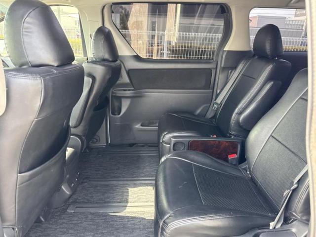 アルファード ２４０Ｓ　新品タイヤ／保証書／純正　ＨＤＤナビ／フリップダウンモニター　社外　１０．１インチ／両側電動スライドドア／パノラミックビューモニター／ヘッドランプ　ＨＩＤ／Ｂｌｕｅｔｏｏｔｈ接続／ＥＴＣ　ローダウン（8枚目）