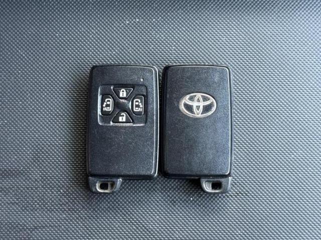 アルファード ２４０Ｓ　新品タイヤ／保証書／純正　ＨＤＤナビ／フリップダウンモニター　社外　１０．１インチ／両側電動スライドドア／パノラミックビューモニター／ヘッドランプ　ＨＩＤ／Ｂｌｕｅｔｏｏｔｈ接続／ＥＴＣ　ローダウン（38枚目）