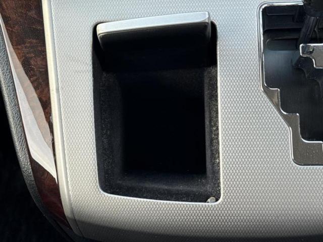 アルファード ２４０Ｓ　新品タイヤ／保証書／純正　ＨＤＤナビ／フリップダウンモニター　社外　１０．１インチ／両側電動スライドドア／パノラミックビューモニター／ヘッドランプ　ＨＩＤ／Ｂｌｕｅｔｏｏｔｈ接続／ＥＴＣ　ローダウン（42枚目）