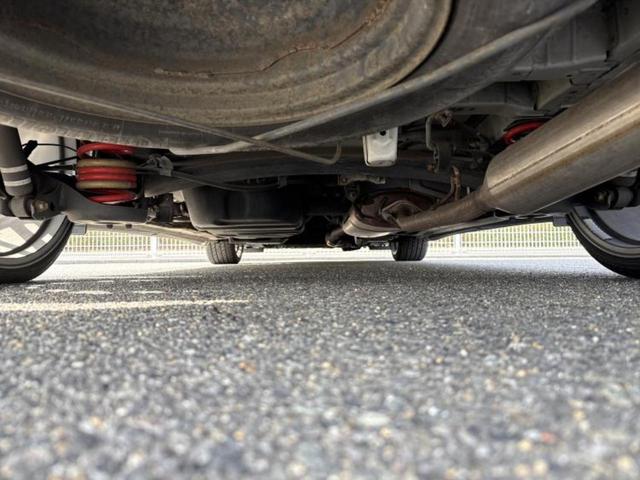 アルファード ２４０Ｓ　新品タイヤ／保証書／純正　ＨＤＤナビ／フリップダウンモニター　社外　１０．１インチ／両側電動スライドドア／パノラミックビューモニター／ヘッドランプ　ＨＩＤ／Ｂｌｕｅｔｏｏｔｈ接続／ＥＴＣ　ローダウン（48枚目）