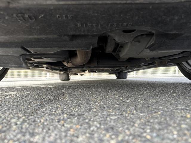 アルファード ２４０Ｓ　新品タイヤ／保証書／純正　ＨＤＤナビ／フリップダウンモニター　社外　１０．１インチ／両側電動スライドドア／パノラミックビューモニター／ヘッドランプ　ＨＩＤ／Ｂｌｕｅｔｏｏｔｈ接続／ＥＴＣ　ローダウン（49枚目）