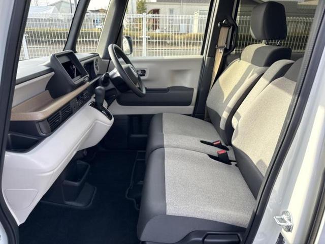 Ｎ－ＢＯＸ ヒョウジュン　保証書／ホンダセンシング／電動スライドドア／シートヒーター　前席／車線逸脱防止支援システム／ヘッドランプ　ＬＥＤ／横滑り防止装置／バックモニター／禁煙車／パワーウインドウ／エンジンスタートボタン（7枚目）