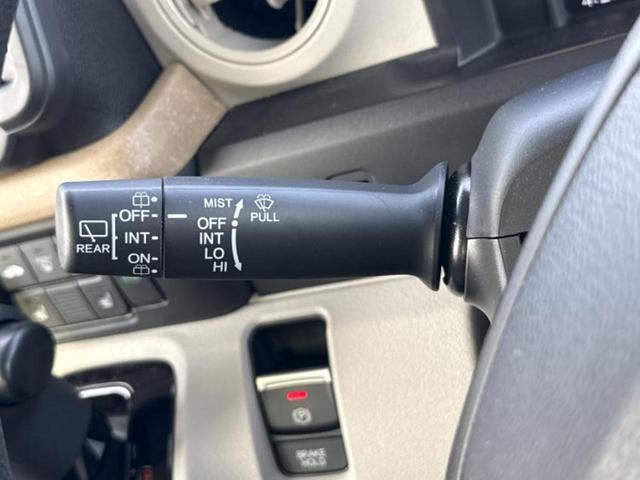 Ｎ－ＢＯＸ ヒョウジュン　保証書／ホンダセンシング／電動スライドドア／シートヒーター　前席／車線逸脱防止支援システム／ヘッドランプ　ＬＥＤ／横滑り防止装置／バックモニター／禁煙車／パワーウインドウ／エンジンスタートボタン（12枚目）