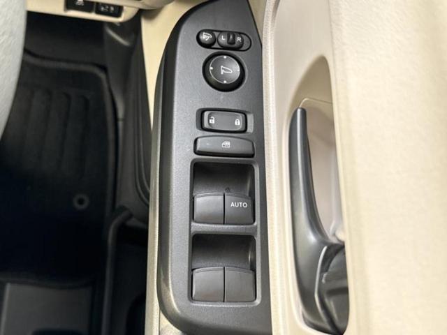 Ｎ－ＢＯＸ ヒョウジュン　保証書／ホンダセンシング／電動スライドドア／シートヒーター　前席／車線逸脱防止支援システム／ヘッドランプ　ＬＥＤ／横滑り防止装置／バックモニター／禁煙車／パワーウインドウ／エンジンスタートボタン（17枚目）