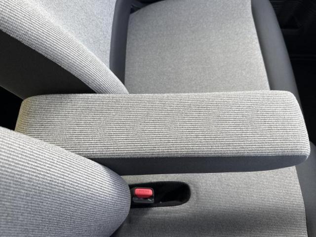 Ｎ－ＢＯＸ ヒョウジュン　保証書／ホンダセンシング／電動スライドドア／シートヒーター　前席／車線逸脱防止支援システム／ヘッドランプ　ＬＥＤ／横滑り防止装置／バックモニター／禁煙車／パワーウインドウ／エンジンスタートボタン（26枚目）