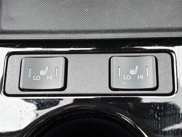 プリウス Ａツーリングセレクションブラックエディション　新品タイヤ／保証書／ディスプレイオーディオ＋ナビ８インチ／衝突安全装置／シートヒーター／パノラミックビューモニター／車線逸脱防止支援システム／シート　合皮／パーキングアシスト　自動操舵　全周囲カメラ（16枚目）