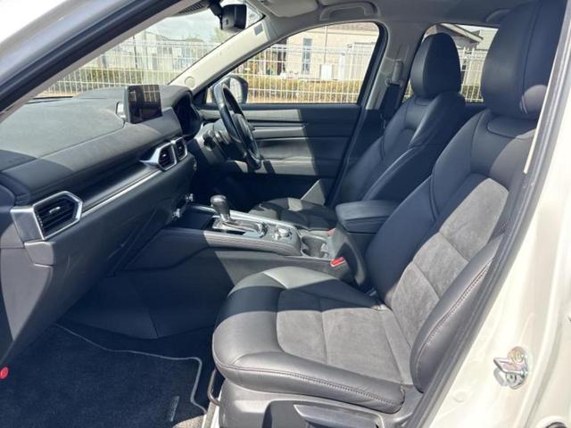ＣＸ－５ ＸＤブラックトーンエディション　保証書／純正　ＳＤナビ／衝突安全装置／シートヒーター／全方位モニター／車線逸脱防止支援システム／シート　ハーフレザー／電動バックドア／ドライブレコーダー　前後／ヘッドランプ　ＬＥＤ／ＵＳＢジャック（7枚目）