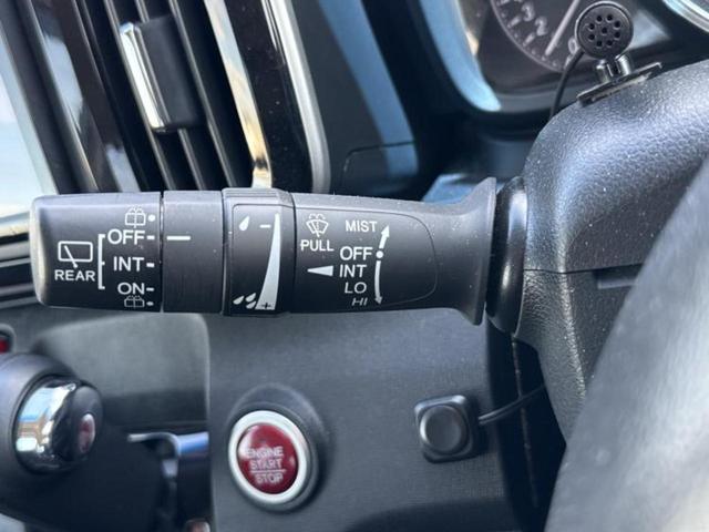 Ｎ－ＯＮＥ プレミアムツアラーローダウン　社外　ＳＤナビ／ヘッドランプ　ＨＩＤ／Ｂｌｕｅｔｏｏｔｈ接続／ＥＴＣ／ＥＢＤ付ＡＢＳ／横滑り防止装置／アイドリングストップ／バックモニター／フルセグＴＶ／ＤＶＤ／エアバッグ　運転席　バックカメラ（17枚目）