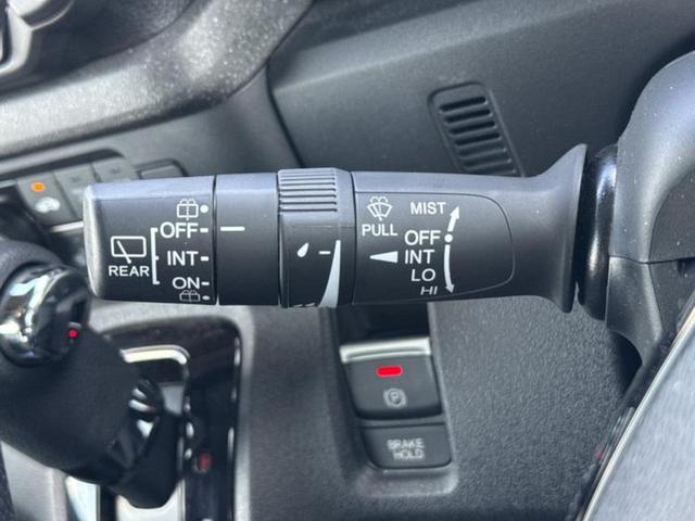 N-BOXカスタム ヒョウジュン 保証書/ホンダセンシング/電動スライドドア/シートヒーター 前席/車線逸脱防止支援システム/ヘッドランプ LED/EBD付ABS/横滑り防止装置/アイドリングストップ/禁煙車/エアバッグ 運転席(12枚目)