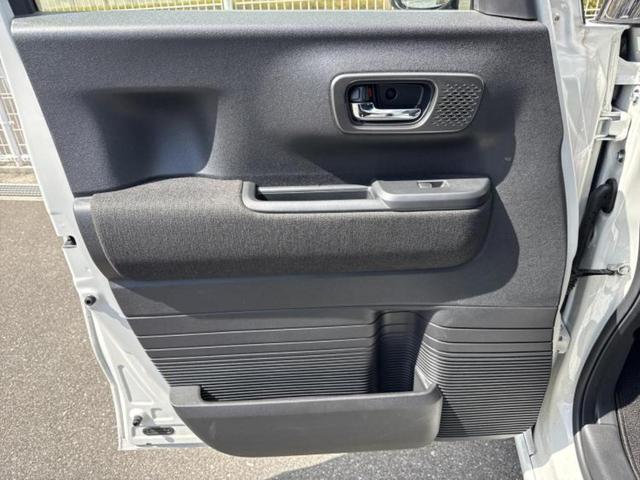 N-BOXカスタム ヒョウジュン 保証書/ホンダセンシング/電動スライドドア/シートヒーター 前席/車線逸脱防止支援システム/ヘッドランプ LED/EBD付ABS/横滑り防止装置/アイドリングストップ/禁煙車/エアバッグ 運転席(22枚目)