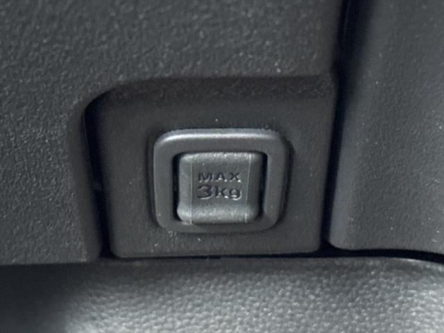 N-BOXカスタム ヒョウジュン 保証書/ホンダセンシング/電動スライドドア/シートヒーター 前席/車線逸脱防止支援システム/ヘッドランプ LED/EBD付ABS/横滑り防止装置/アイドリングストップ/禁煙車/エアバッグ 運転席(31枚目)