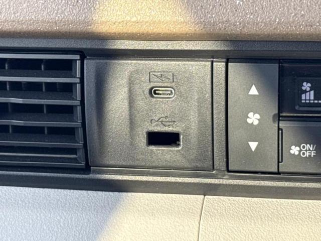 Ｎ－ＢＯＸ ヒョウジュン　保証書／ホンダセンシング／電動スライドドア／ヘッドランプ　ＬＥＤ／ＥＢＤ付ＡＢＳ／アイドリングストップ／禁煙車／エアバッグ　運転席／エアバッグ　助手席／エアバッグ　サイド／パワーウインドウ（31枚目）