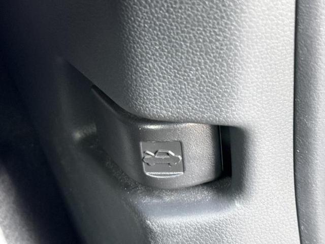 Ｎ－ＢＯＸ ヒョウジュン　保証書／ホンダセンシング／電動スライドドア／ヘッドランプ　ＬＥＤ／ＥＢＤ付ＡＢＳ／アイドリングストップ／禁煙車／エアバッグ　運転席／エアバッグ　助手席／エアバッグ　サイド／パワーウインドウ（41枚目）