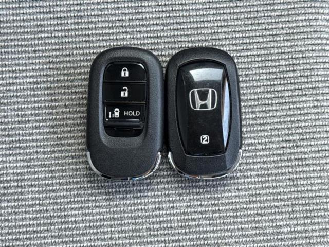 Ｎ－ＢＯＸ ヒョウジュン　保証書／ホンダセンシング／電動スライドドア／車線逸脱防止支援システム／ヘッドランプ　ＬＥＤ／ＥＢＤ付ＡＢＳ／横滑り防止装置／アイドリングストップ／禁煙車／エアバッグ　運転席／エアバッグ　助手席（28枚目）