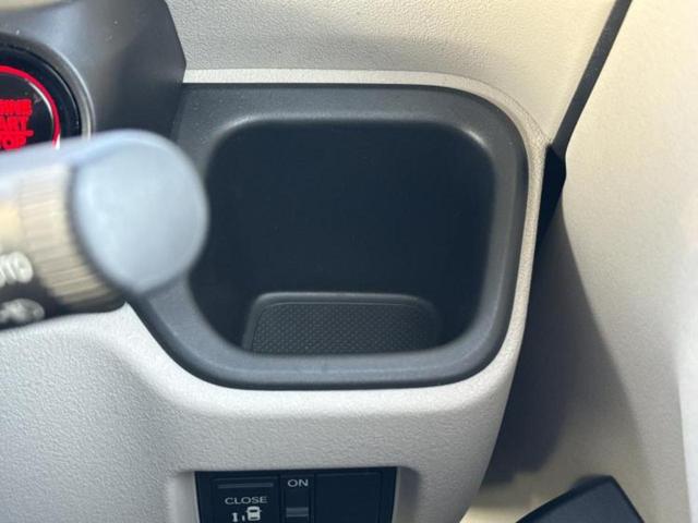 Ｎ－ＢＯＸ ヒョウジュン　保証書／ホンダセンシング／電動スライドドア／車線逸脱防止支援システム／ヘッドランプ　ＬＥＤ／ＥＢＤ付ＡＢＳ／横滑り防止装置／アイドリングストップ／禁煙車／エアバッグ　運転席／エアバッグ　助手席（30枚目）