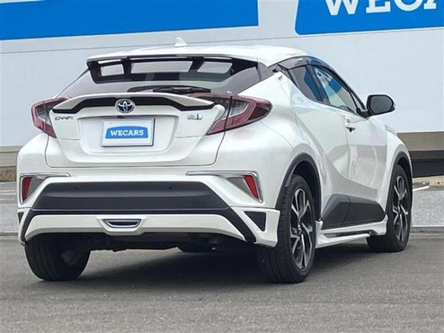 Ｃ－ＨＲ Ｇ　純正エアロ／保証書／純正　９インチ　ＳＤナビ／衝突安全装置／シートヒーター／車線逸脱防止支援システム／シート　ハーフレザー／ドライブレコーダー　社外／ヘッドランプ　ＬＥＤ／Ｂｌｕｅｔｏｏｔｈ接続（3枚目）