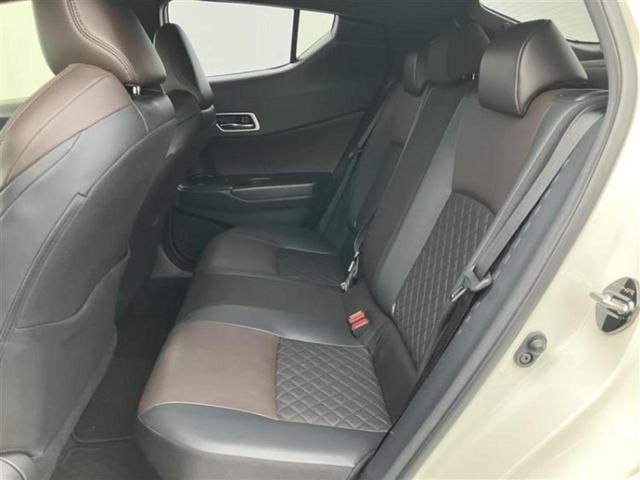 Ｃ－ＨＲ Ｇ　純正エアロ／保証書／純正　９インチ　ＳＤナビ／衝突安全装置／シートヒーター／車線逸脱防止支援システム／シート　ハーフレザー／ドライブレコーダー　社外／ヘッドランプ　ＬＥＤ／Ｂｌｕｅｔｏｏｔｈ接続（6枚目）