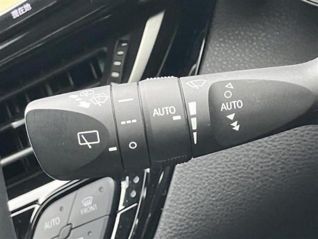 Ｃ－ＨＲ Ｇ　純正エアロ／保証書／純正　９インチ　ＳＤナビ／衝突安全装置／シートヒーター／車線逸脱防止支援システム／シート　ハーフレザー／ドライブレコーダー　社外／ヘッドランプ　ＬＥＤ／Ｂｌｕｅｔｏｏｔｈ接続（17枚目）