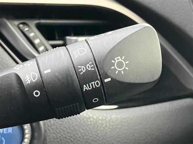 Ｃ－ＨＲ Ｇ　純正エアロ／保証書／純正　９インチ　ＳＤナビ／衝突安全装置／シートヒーター／車線逸脱防止支援システム／シート　ハーフレザー／ドライブレコーダー　社外／ヘッドランプ　ＬＥＤ／Ｂｌｕｅｔｏｏｔｈ接続（18枚目）