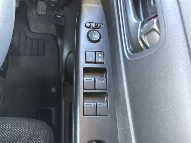 N-BOX G・Lパッケージ 保証書/純正 SDナビ/衝突安全装置/電動スライドドア/Bluetooth接続/ETC/EBD付ABS/横滑り防止装置/アイドリングストップ/バックモニター/ワンセグTV/エアバッグ 運転席(30枚目)