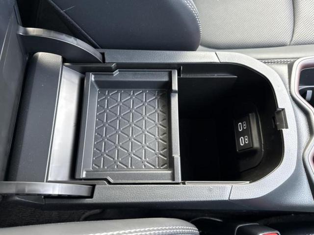 RAV4 4WD G Zパッケージ 純正エアロ/保証書/純正 10インチ SDナビ/トヨタセーフティセンス/シートヒーター/パノラミックビューモニター/車線逸脱防止支援システム/シート 合皮/電動バックドア/ヘッドランプ LED 4WD(33枚目)