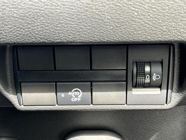 �ԑI�тɂ͂��Y�݂������̂ł��I��̓I�ȍw���܂ł͌������Ă��Ȃ����ǎԂ͋C�ɂȂ�Ƃ������q�l���劽�}�ł��I���񒆌Îԍw���̑����̂���`���������Ă��������I